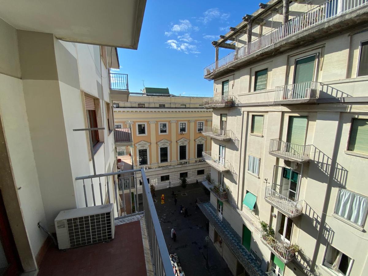 Casa Vacanze Salerno Al Corso Exterior foto